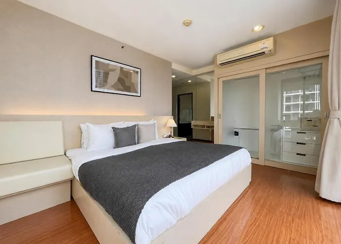 Stylish Thonglor Nearbts L Saunaand Steam バンコク都